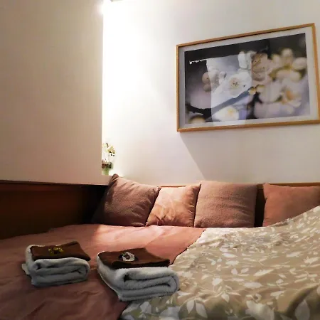 Wonder Deer Lux Apartment At The Parliament Self Check-In Budapest