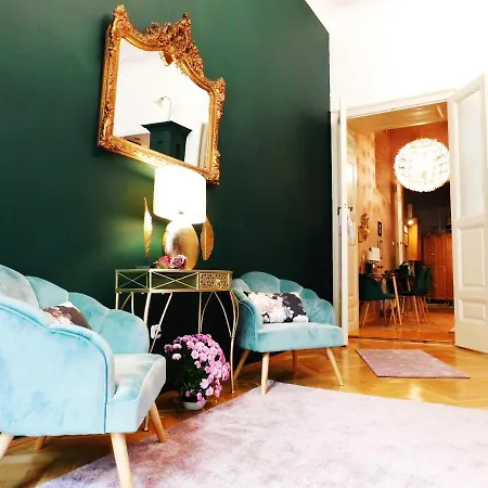 Wonder Deer Lux Apartment At The Parliament Self Check-In Apartment Budapest